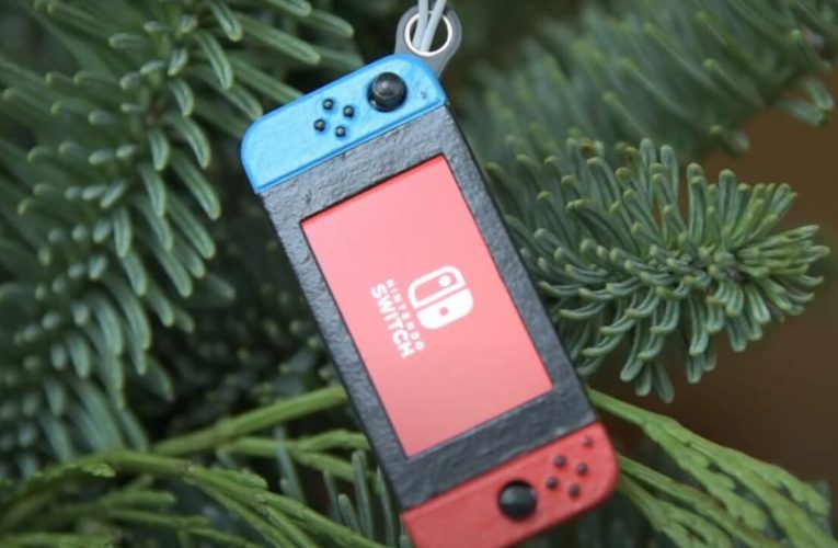 Random: A Tiny Nintendo Switch Makes An Awesome Tree Ornament