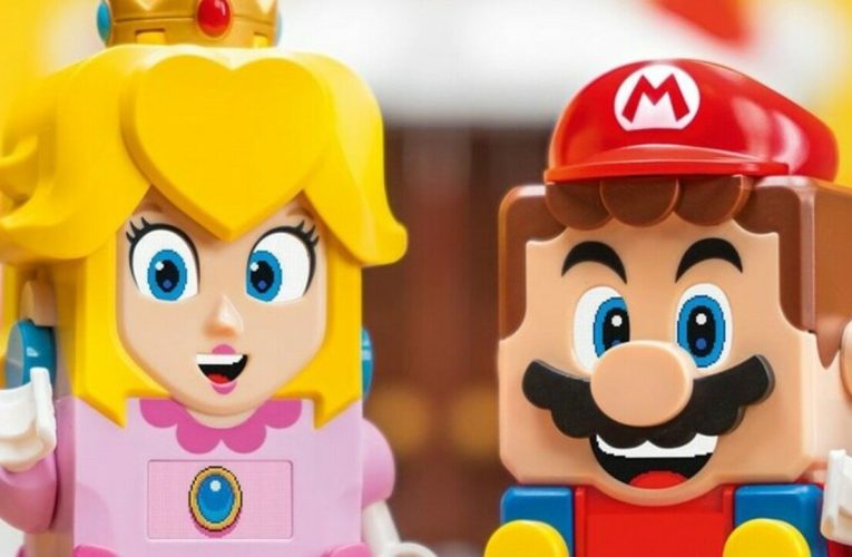 Nintendo Officially Reveals The LEGO Princess Peach Set