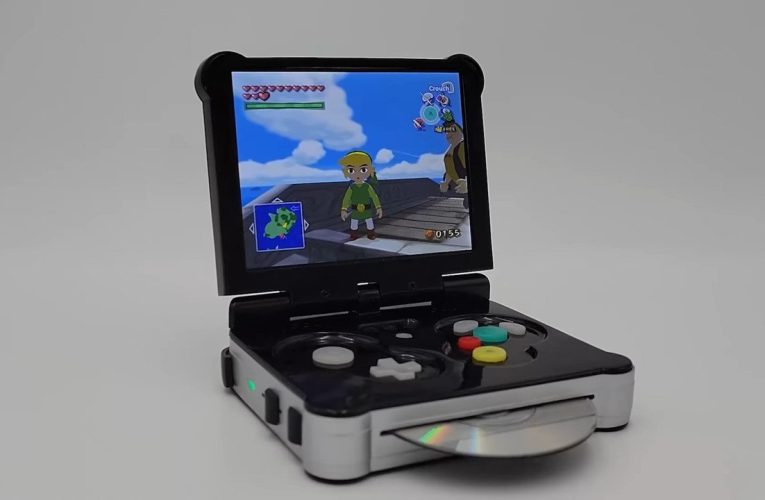 Willkürlich: Console Modder Makes “Fake Portable GameCube” Konsolenschlamm macht